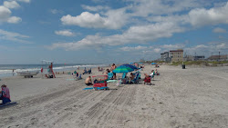 Brigantine Beach 4x4'in fotoğrafı geniş bir kıyı şeridi ile birlikte