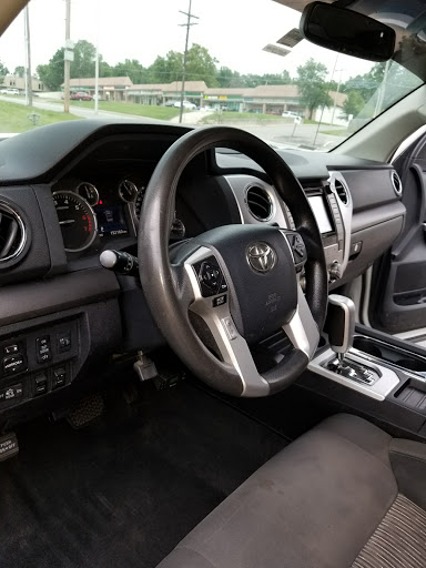 Car Wash «Olympic Carwash», reviews and photos, 6220 N Oak Trafficway, Kansas City, MO 64118, USA