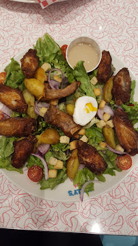 Salade César du Restaurant Holly's Diner à Évreux - n°6