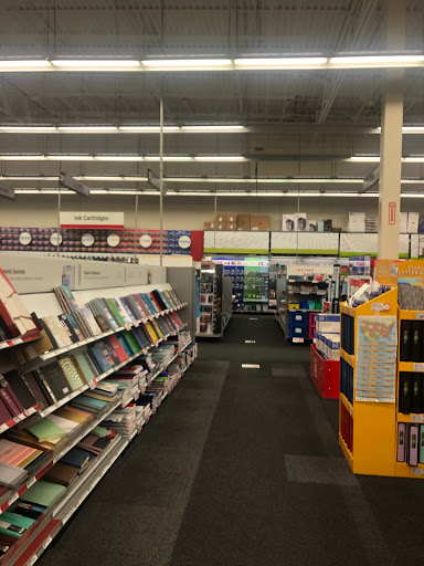 Office Supply Store «Staples», reviews and photos, 1075 N Main St, Warrington, PA 18976, USA