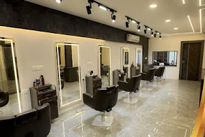 Nandha Salon image