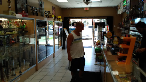 Tobacco Shop «High Q Cigar House», reviews and photos, 12127 E Carson St, Hawaiian Gardens, CA 90716, USA