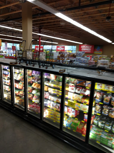 Grocery Store «Grocery Outlet Bargain Market», reviews and photos, 7741 N Lombard St, Portland, OR 97203, USA