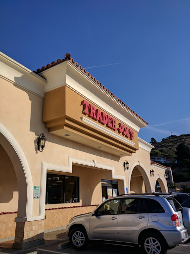 Shopping Mall «Golden Cove Shopping Center», reviews and photos, 31176 Hawthorne Blvd, Rancho Palos Verdes, CA 90275, USA