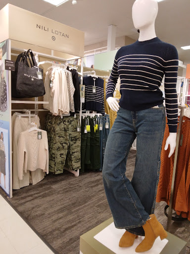 Department Store «Target», reviews and photos, 2626 Delaware Ave, Buffalo, NY 14216, USA
