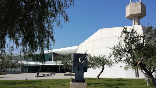 Biblioteca Infant Pere, Biblioteca Pública en L'Hospitalet de l'Infant,Tarragona