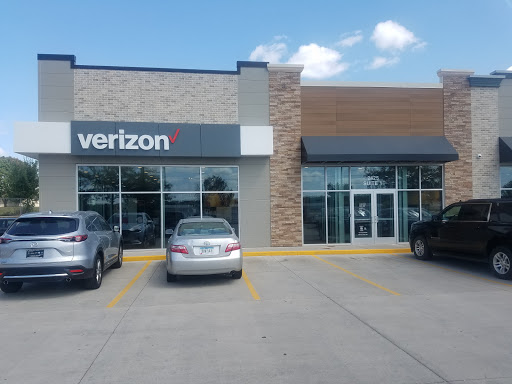 Cell Phone Store «Verizon», reviews and photos, 2425 2nd St #1, Coralville, IA 52241, USA
