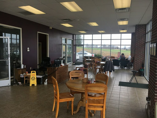 Car Dealer «Gillie Hyde Pre-Owned of Tompkinsville», reviews and photos, 1645 Edmonton Rd, Tompkinsville, KY 42167, USA