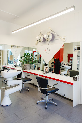 Rezensionen über Hair Corner in Luzern - Friseursalon