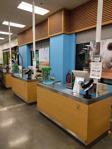 Pet Supply Store «Petco Animal Supplies», reviews and photos, 1530 Black Lake Blvd SW D, Olympia, WA 98502, USA