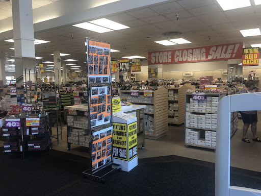 Department Store «Bon-Ton», reviews and photos, 1090 Union Rd, West Seneca, NY 14224, USA