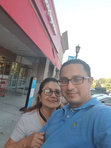 Office Supply Store «Staples», reviews and photos, 855 Central Park Ave, Scarsdale, NY 10583, USA