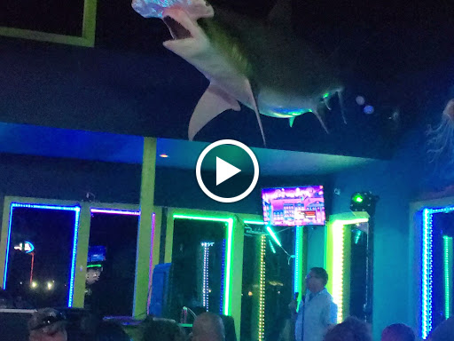 Bar & Grill «Sharkies On The Beach Bar & Grill», reviews and photos, 10 Surf Dr, Surfside Beach, TX 77541, USA