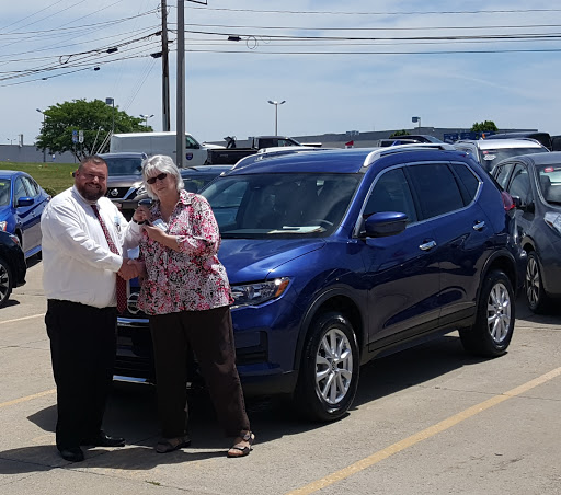 Nissan Dealer «I-90 Nissan», reviews and photos, 5013 Detroit Rd, Village of Sheffield, OH 44054, USA