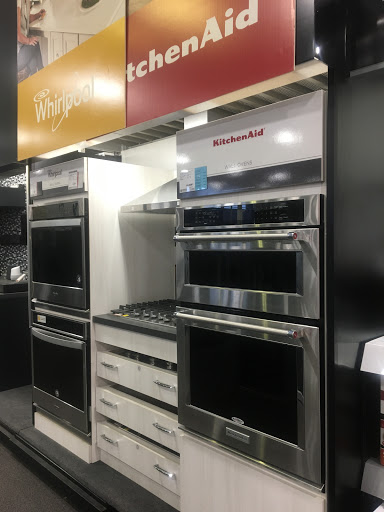 Electronics Store «Best Buy», reviews and photos, 16630 Royalton Rd, Strongsville, OH 44136, USA