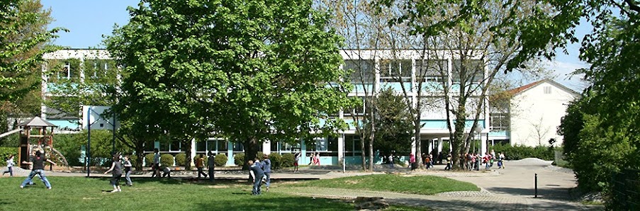 Ludwig-Uhland-Schule Bahnhofstraße 65, 70771 Leinfelden-Echterdingen, Deutschland