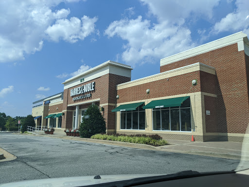 Book Store «Barnes & Noble», reviews and photos, 1819 Reisterstown Rd, Pikesville, MD 21208, USA