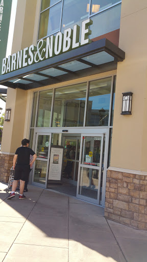 Book Store «Barnes & Noble», reviews and photos, 7227 SW Bridgeport Rd, Tigard, OR 97224, USA