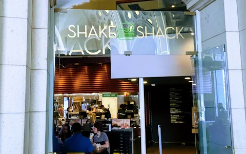 Shake Shack Union Station image