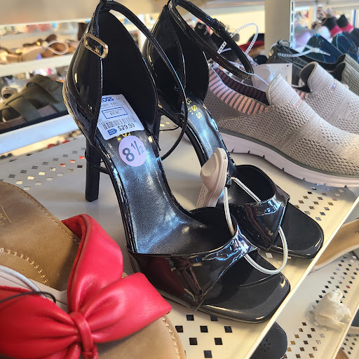 Clothing Store «Ross Dress for Less», reviews and photos, 5635 Woodruff Ave, Lakewood, CA 90713, USA