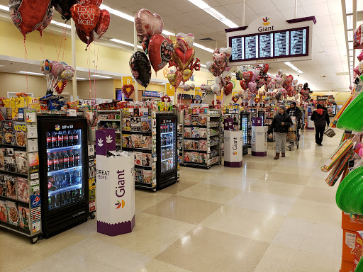 Supermarket «Giant», reviews and photos, 3521 East-West Hwy, Hyattsville, MD 20782, USA