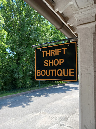 Thrift Store «Fort Myer Thrift Shop», reviews and photos, 224 Forrest Cir, Fort Myer, VA 22211, USA