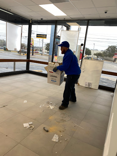 Garbage Collection Service «1-800-GOT-JUNK? San Antonio», reviews and photos