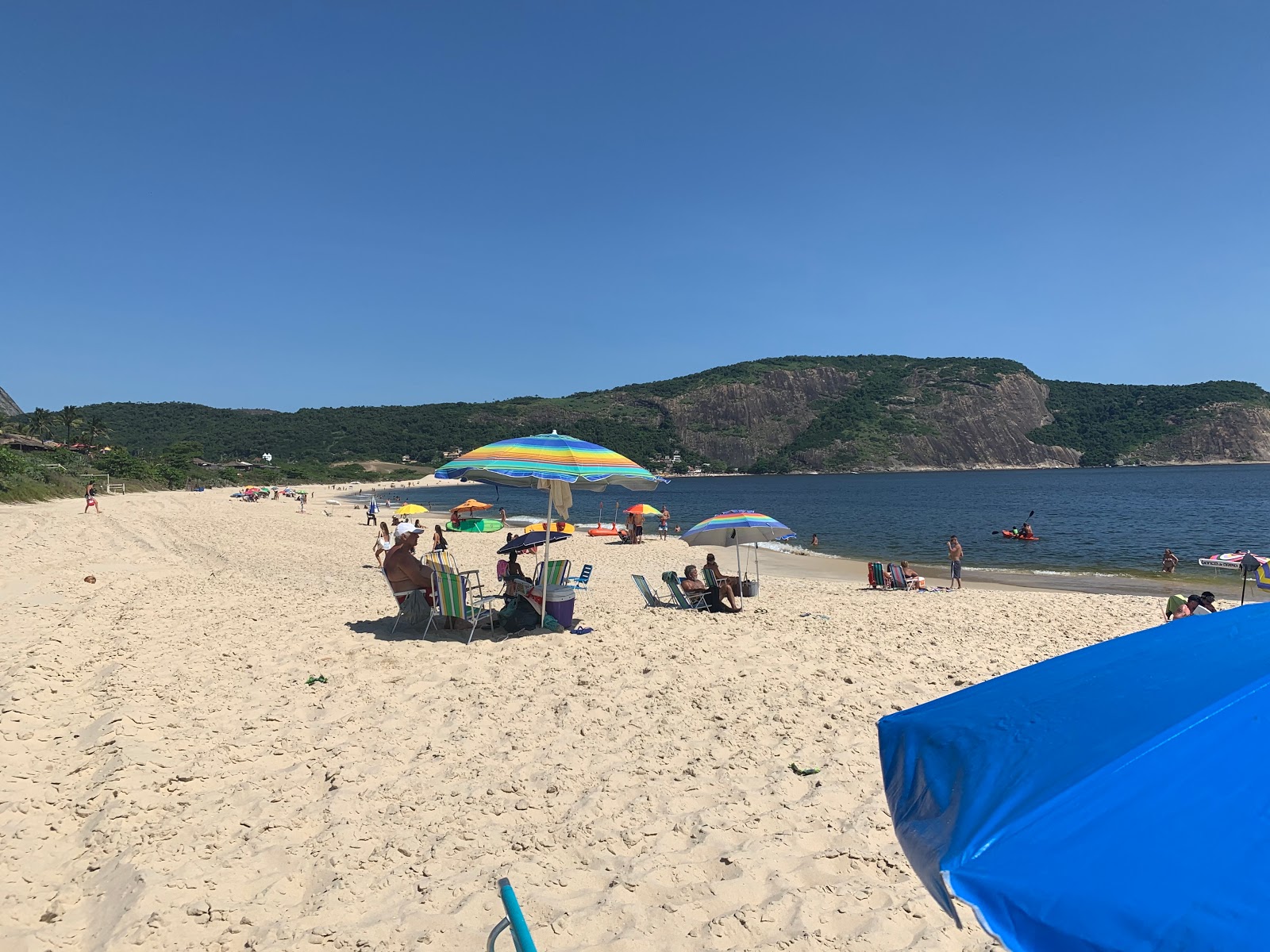 Praia de Camboinhas'in fotoğrafı ve yerleşim