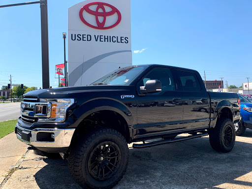 Toyota Dealer «Pitts Toyota», reviews and photos, 210 N Jefferson St, Dublin, GA 31021, USA