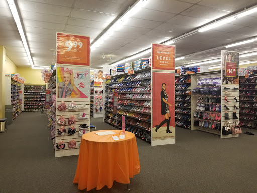 Shoe Store «Payless ShoeSource», reviews and photos, 1603 Rochester Rd, Troy, MI 48083, USA