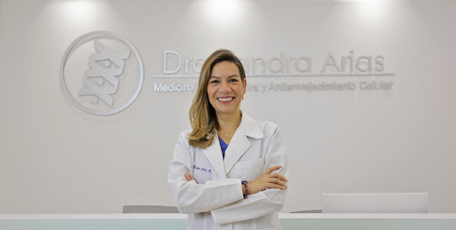 Dra. Sandra Arias Medicina Regenerativa y Antienvejecimiento Celular