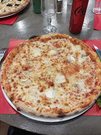 Plats et boissons du Restaurant italien Montess Pizza à Montesson - n°2