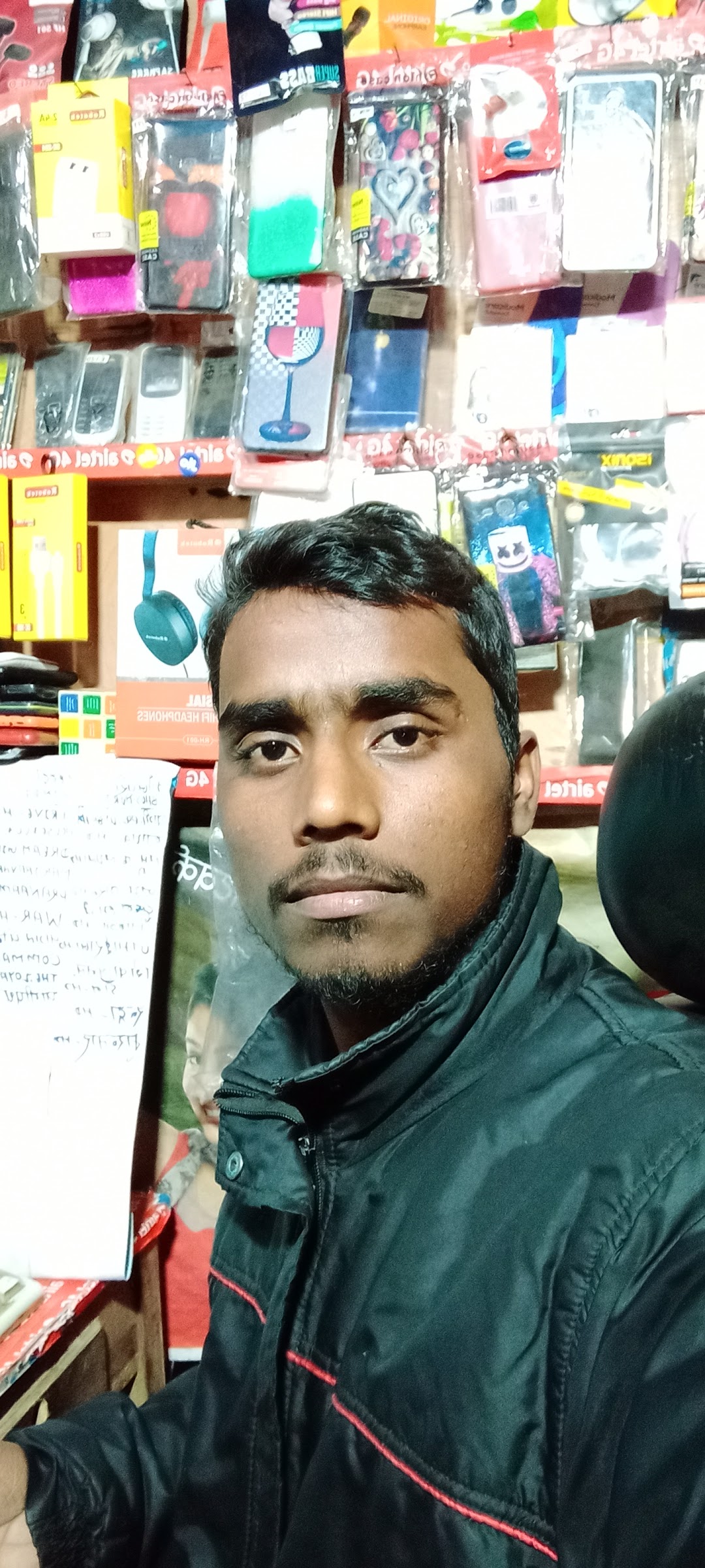 Vicky Jee Online Cafe