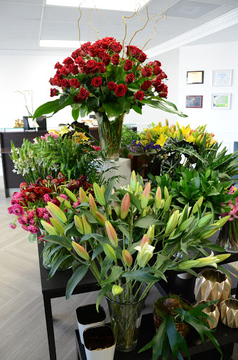 Florist «Royal Petals», reviews and photos, 188 E Wend St, Lemont, IL 60439, USA