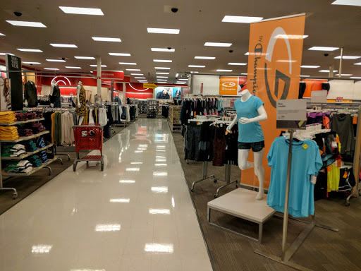 Department Store «Target», reviews and photos, 7601 Kingery Hwy, Willowbrook, IL 60527, USA