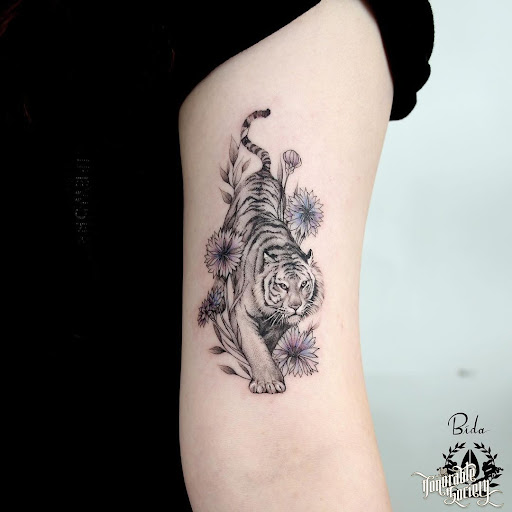 Explore hand poke tattoo ideas, creative tattoo ideas in West Hollywood, available at The Honorable Society Tattoo Shop