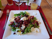 Salade Cobb du Restaurant La Taverne Alsacienne à Gérardmer - n°11