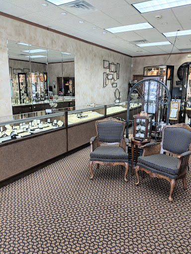 Jeweler «Mike Seltzer Jewelers», reviews and photos, 2929 N Rock Rd # 155, Wichita, KS 67226, USA