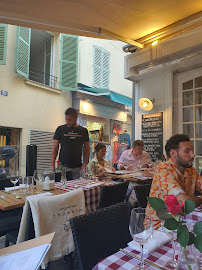 Atmosphère du Restaurant Chez Vincent et Nicolas à Cannes - n°4