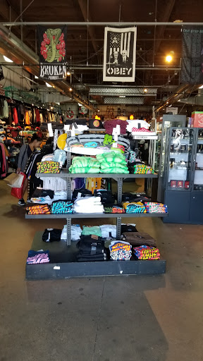 Clothing Store «Zumiez», reviews and photos, 333 5 Cities Dr #123, Pismo Beach, CA 93449, USA