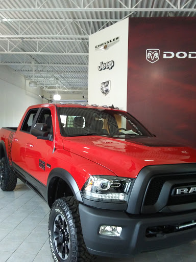 Car Dealer «Falls Chrysler Jeep Dodge», reviews and photos, 4100 State Rd, Cuyahoga Falls, OH 44223, USA