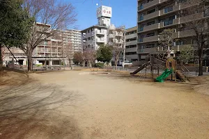 Abikoekiminamiguchihigashi Park image