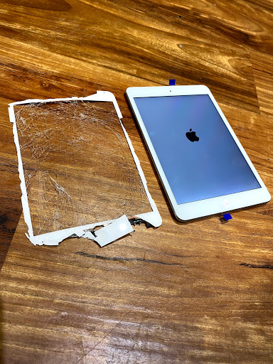 Cell Phone Store «Cellfone MD Cell phone repair», reviews and photos, 7708 W Belmont Ave, Chicago, IL 60634, USA