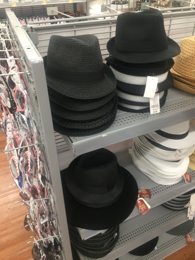 Discount Store «Walmart», reviews and photos, 120 Commercial Pkwy, Branford, CT 06405, USA