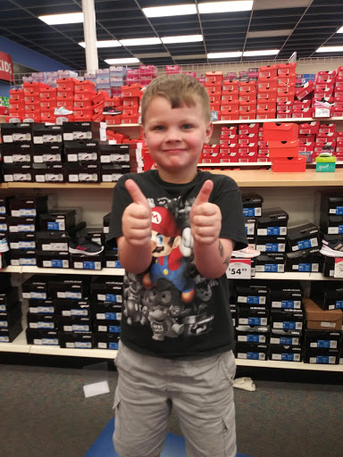 Shoe Store «Shoe Carnival», reviews and photos, 1920 N Dixie Hwy, Elizabethtown, KY 42701, USA