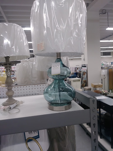 Home Goods Store «Tuesday Morning», reviews and photos, 44 Westgate Pkwy, Asheville, NC 28806, USA