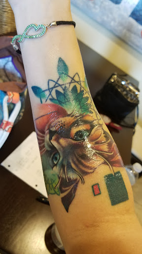 Tattoo Shop «Custom Concepts Tattoo and Design», reviews and photos, 1 Harbor Blvd, Destin, FL 32541, USA