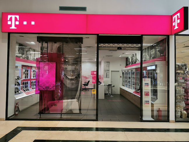 Magazin Telekom Oradea 3 Auchan