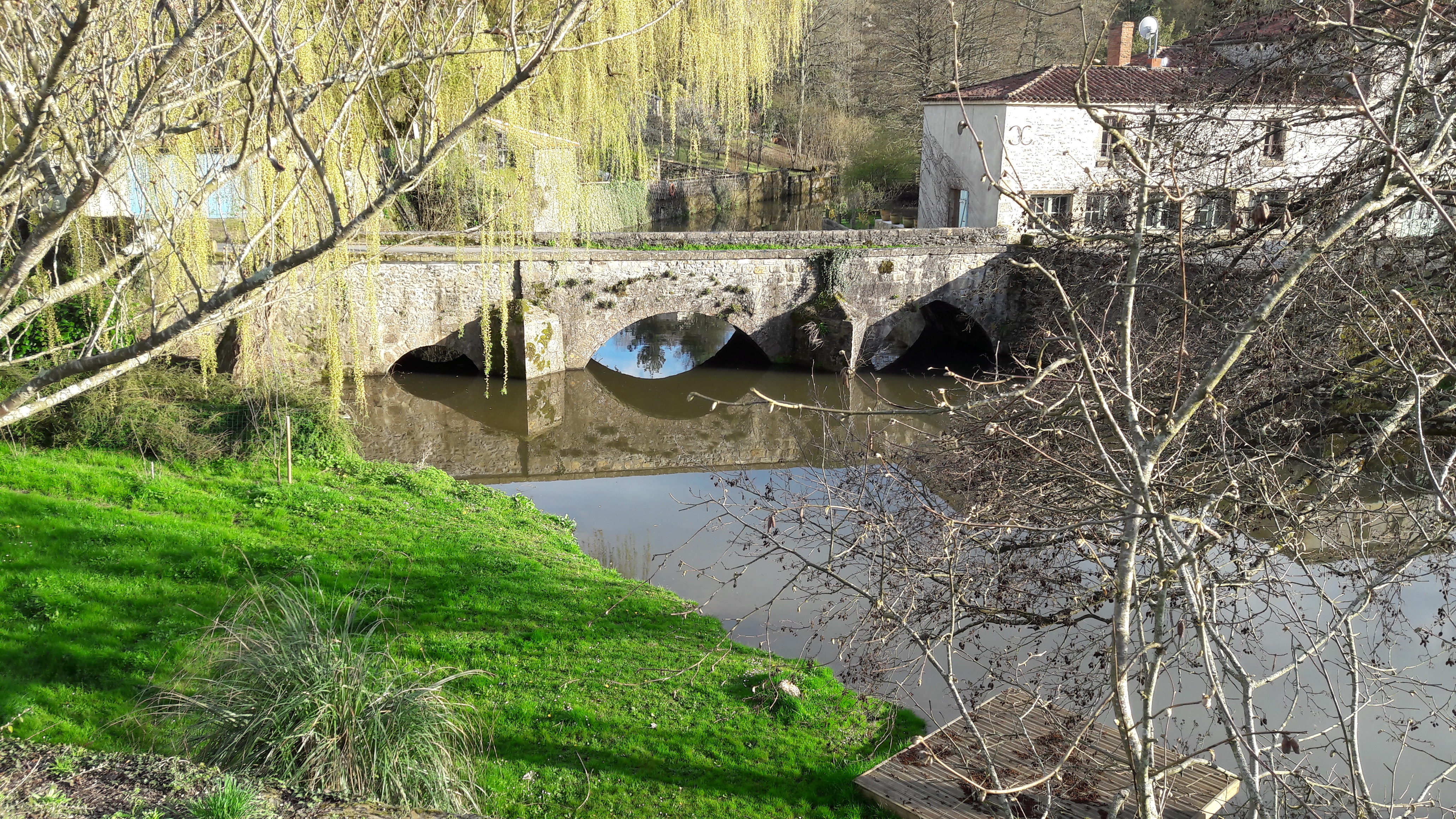 Photo n° 2 de l'avis de Yannick.a fait le 30/03/2017 à 20:31