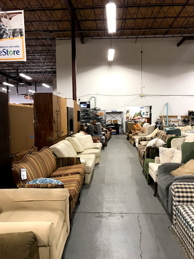 Social Services Organization «Habitat For Humanity of New Castle County Restore», reviews and photos